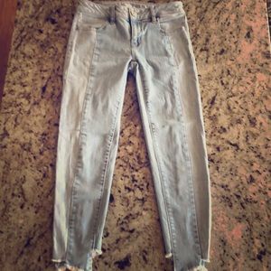 American eagle faded denim crop jeans